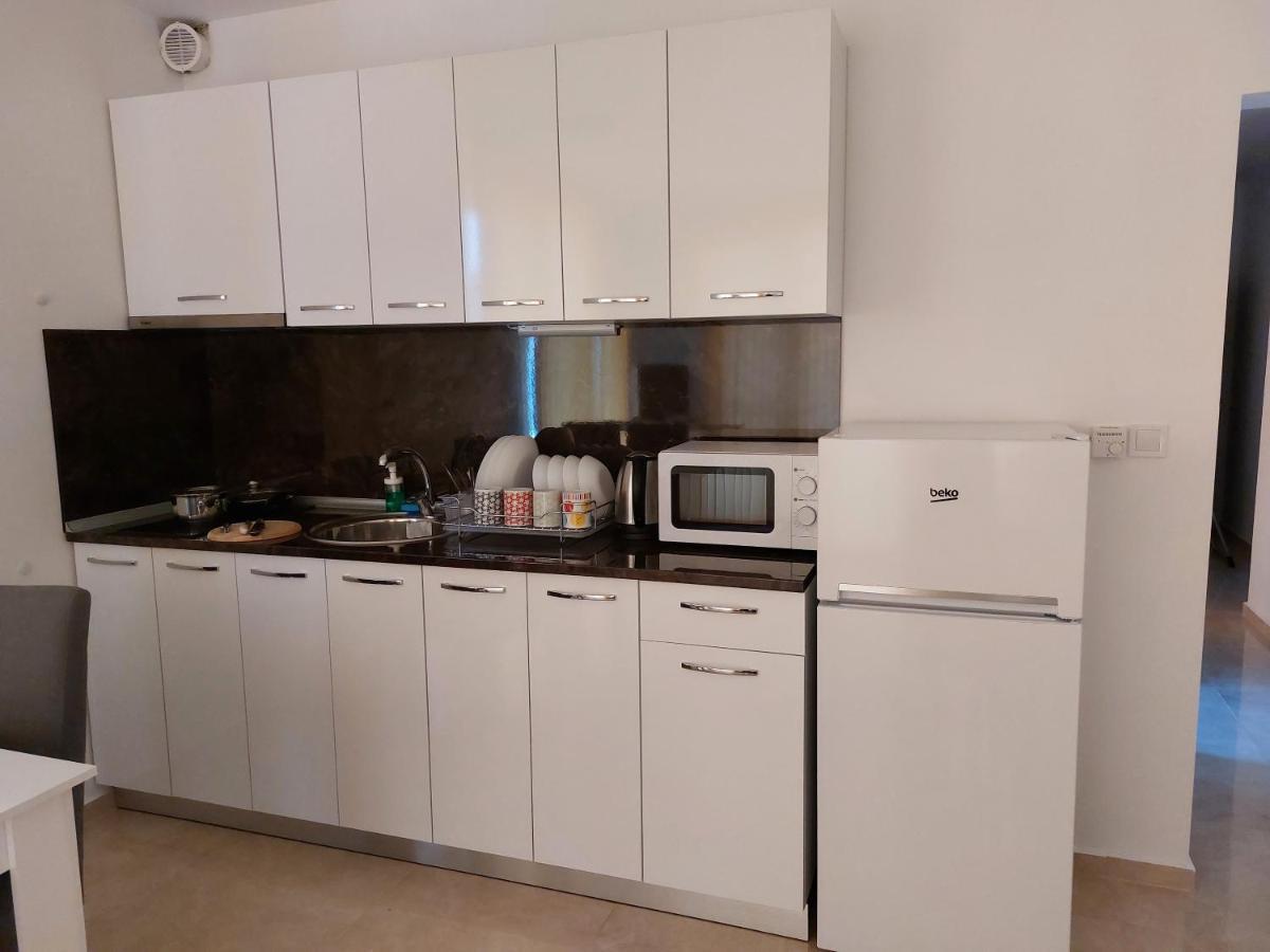 Sapphire Apartment Созопол Екстериор снимка